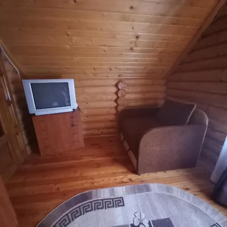 у марії Дом отдыха Поляна